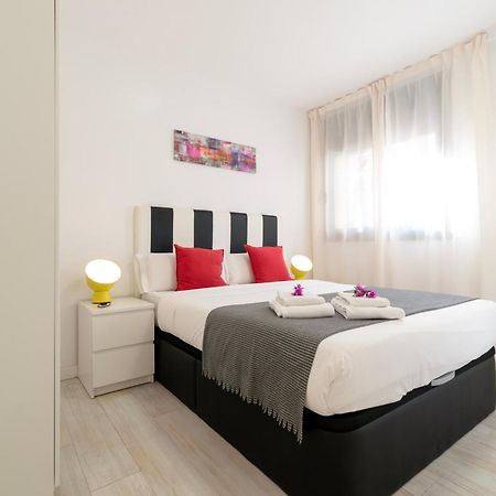 Castell Beach Aparthotel Castelldefels Exterior photo