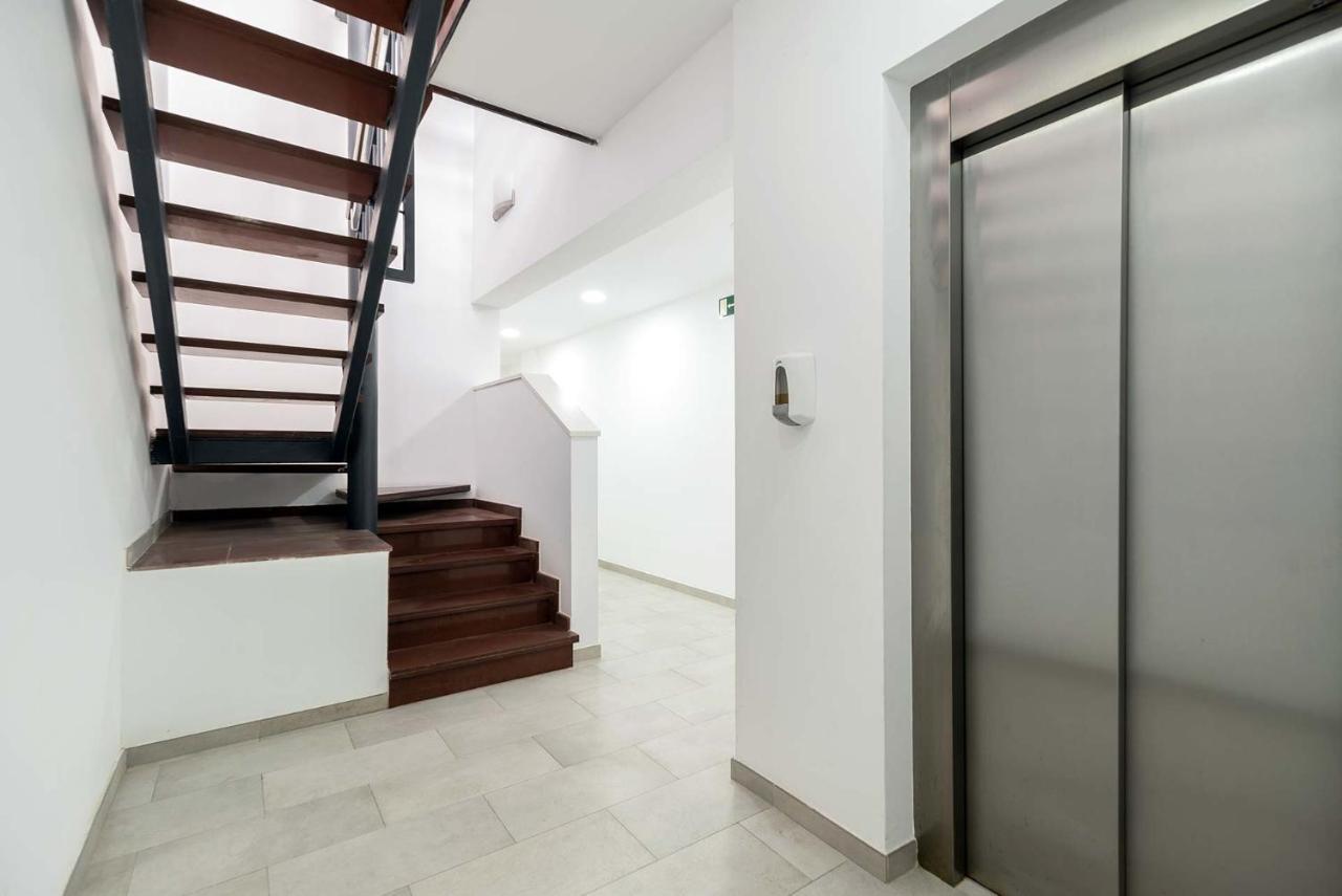 Castell Beach Aparthotel Castelldefels Exterior photo
